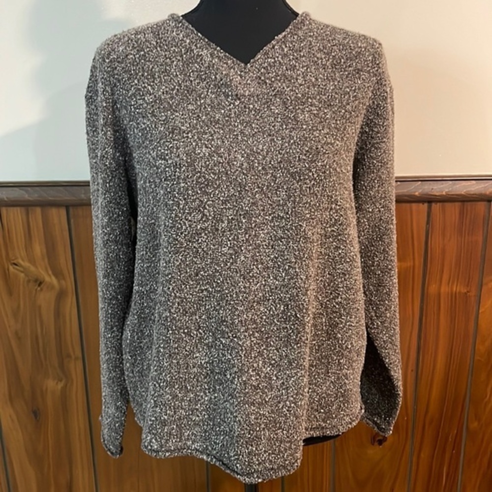 Columbia Nubby Nouveau Knit V-Neck Sweater 🍒